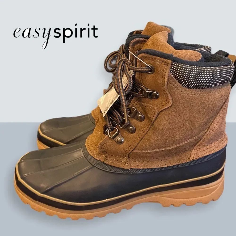 NWOT Easy Spirit "Charles" Suede Duck Boots 8